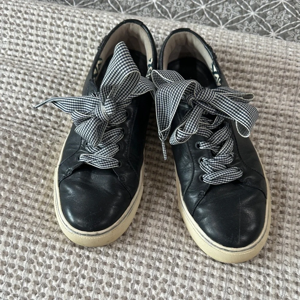 Tory Burch Navy Leather sneakers with Checkered ribbon laces Laces 6.5 M